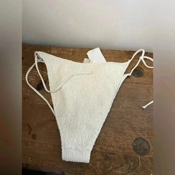 L*Space Aubree Smocked Bikini Bottoms size XL - Picture 2 of 2